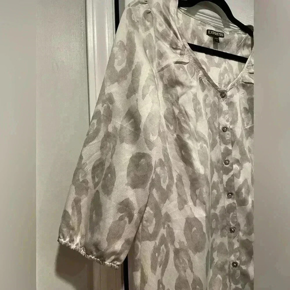 Express Lightweight Button Front V Neck Animal Print Neutral Mini Dress size S - Picture 8 of 11